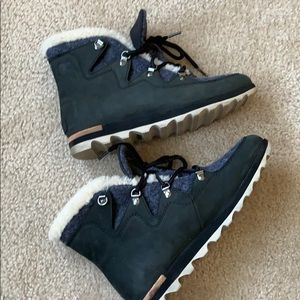 Sorel Boots - SOLD